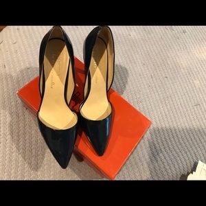 Ann Marino navy patent pumps SIZE 10m